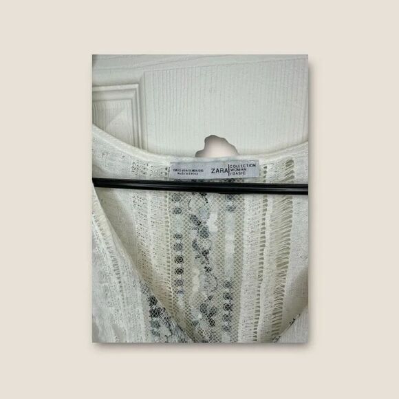 Zara Ruffled Front White Gray Blouse Small - Picture 3 of 3